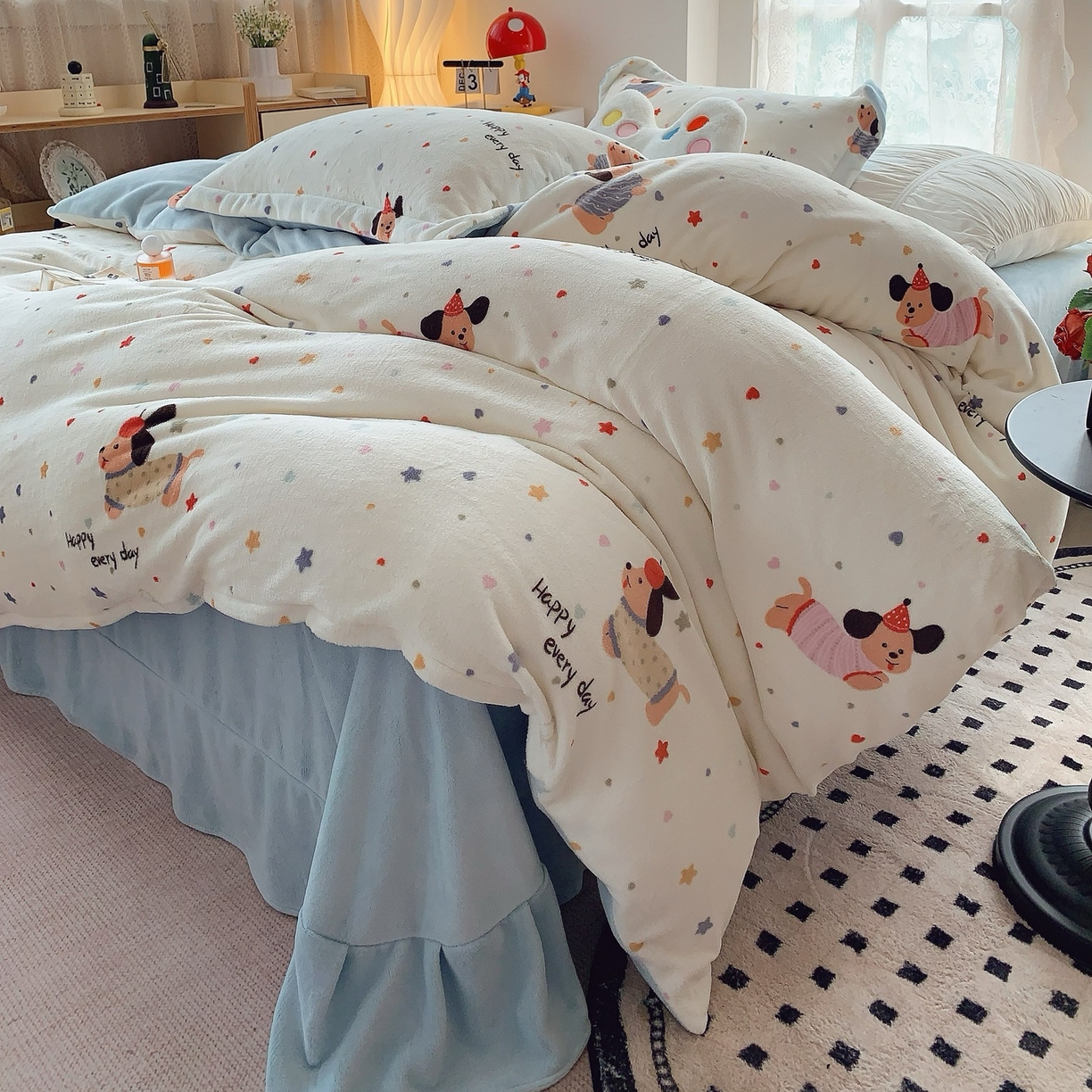 91家纺网 家纺一手货源 找家纺 奈萝家纺 2025新款加厚小清新印花牛奶绒三件套四件套 童趣星海