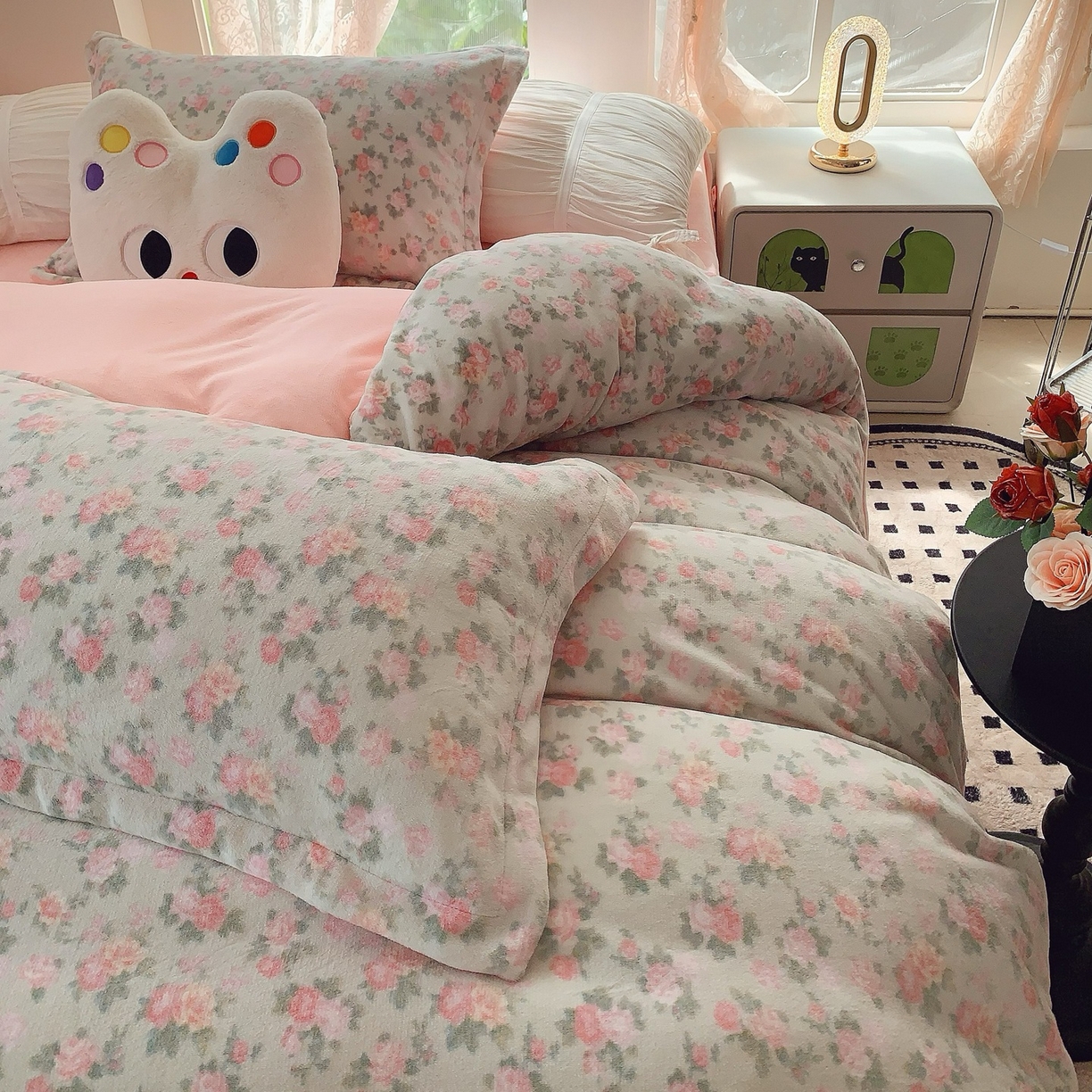 91家纺网 家纺一手货源 找家纺 奈萝家纺 2025新款加厚小清新印花牛奶绒三件套四件套 温馨花语绿