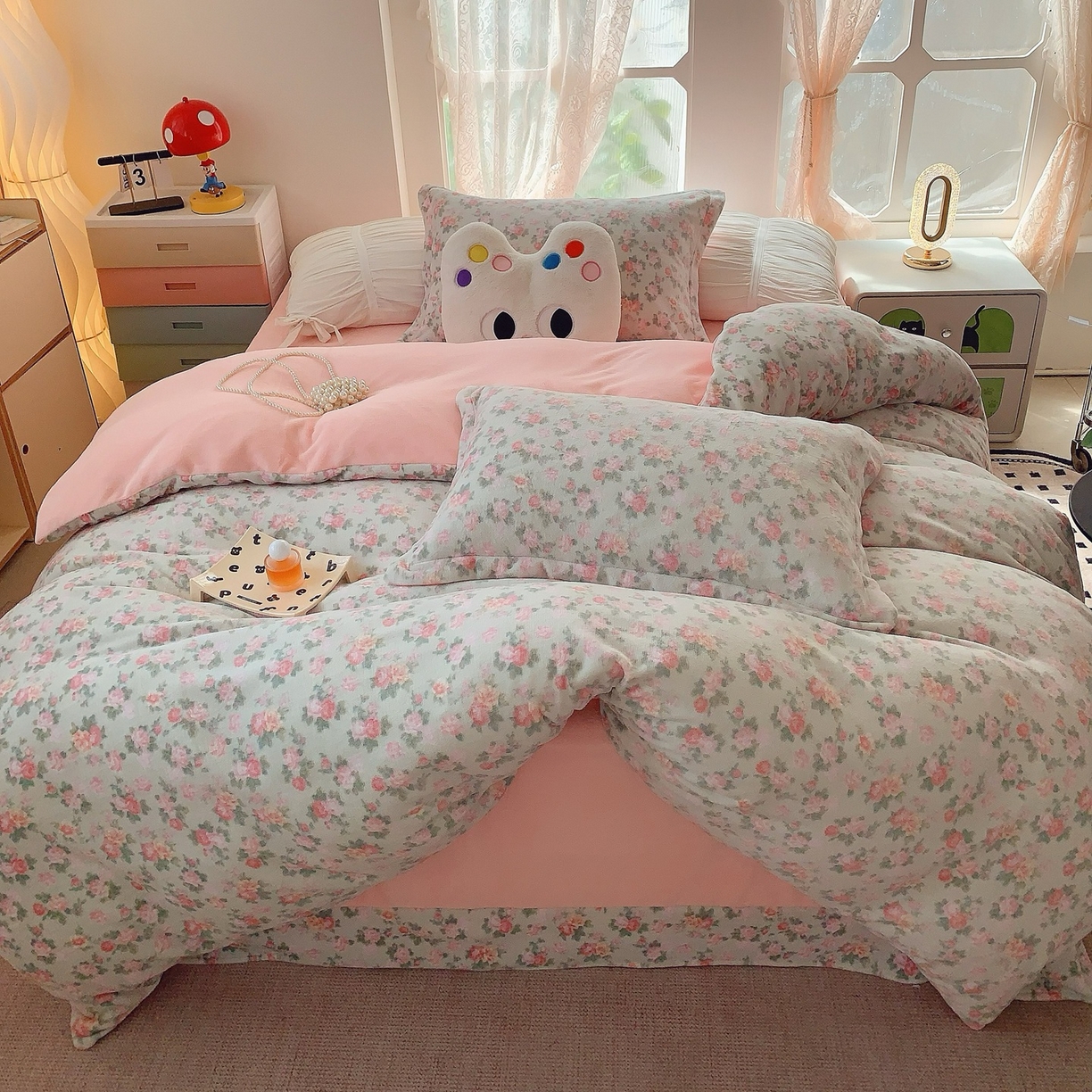 91家纺网 家纺一手货源 找家纺 奈萝家纺 2025新款加厚小清新印花牛奶绒三件套四件套 温馨花语绿