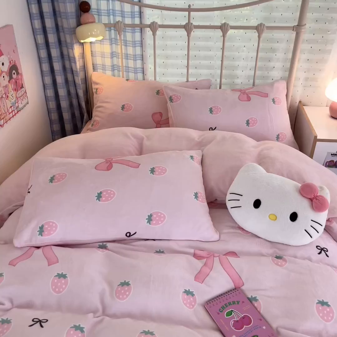 91家纺网 家纺一手货源 找家纺 梦洋家纺 2025新款软fufu加厚保暖可爱系牛奶绒宿舍床套件系列 草莓牛奶