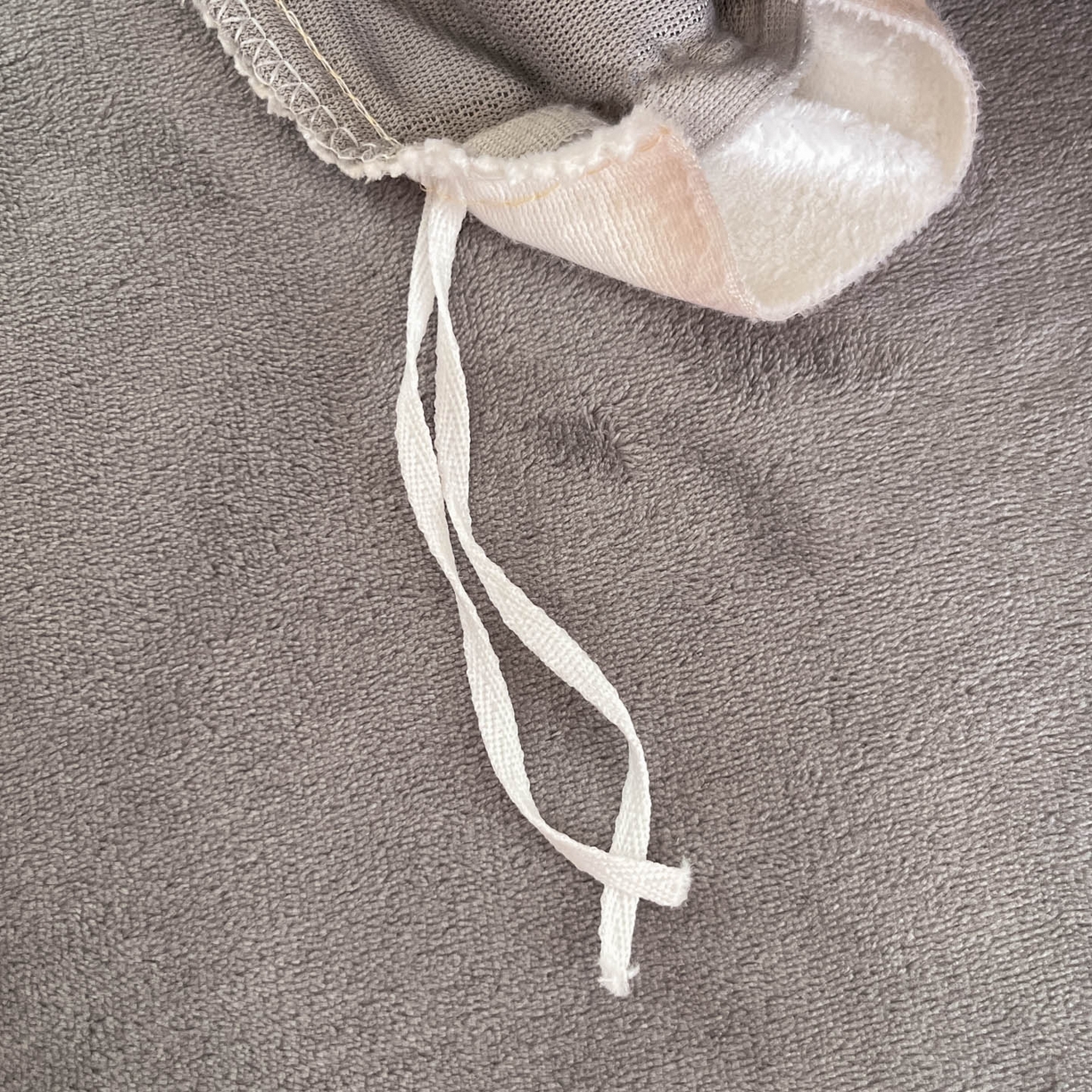 91家纺网 家纺一手货源 找家纺 梦洋家纺 2025新款软fufu加厚保暖可爱系牛奶绒宿舍床套件系列 蝴蝶点点心