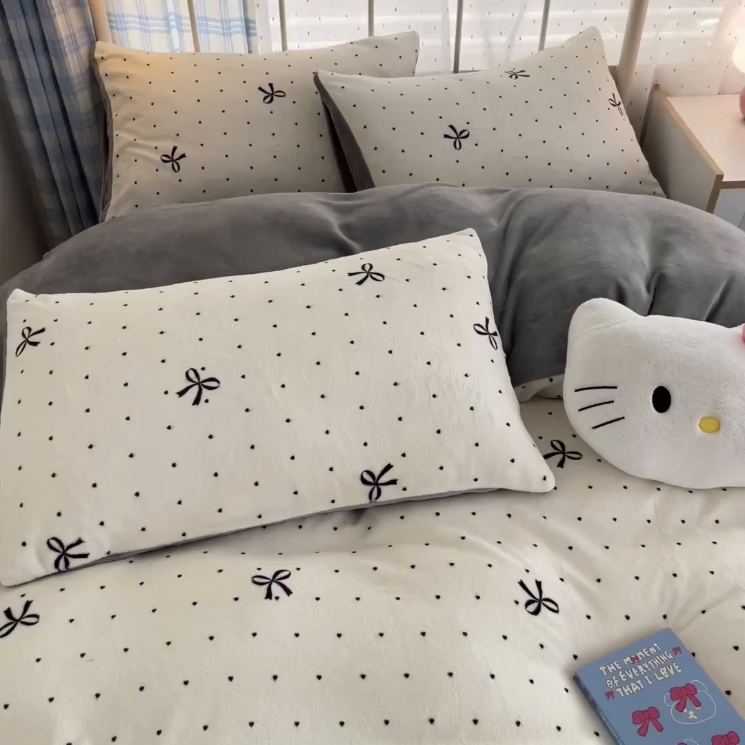 91家纺网 家纺一手货源 找家纺 梦洋家纺 2025新款软fufu加厚保暖可爱系牛奶绒宿舍床套件系列 蝴蝶点点心