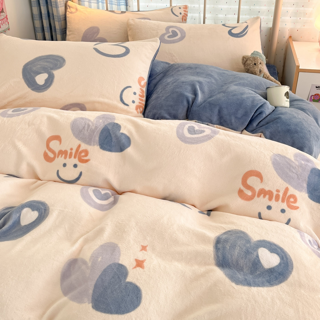 91家纺网 家纺一手货源 找家纺 梦洋家纺 2025新款软fufu加厚保暖可爱系牛奶绒宿舍床套件系列 蜡笔心