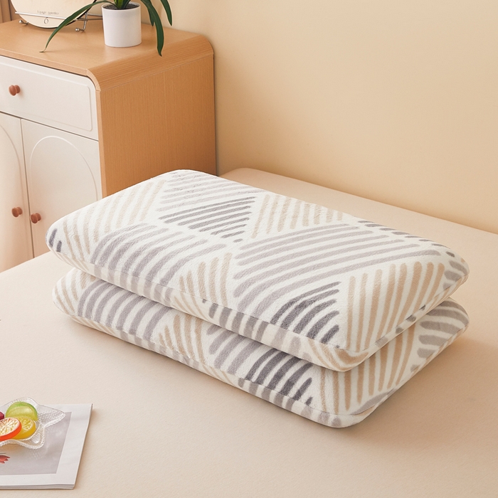 91家纺网 家纺一手货源 找家纺 （总）翎盈家纺 2025新款牛奶绒深睡枕专用枕套面包记忆枕枕头套