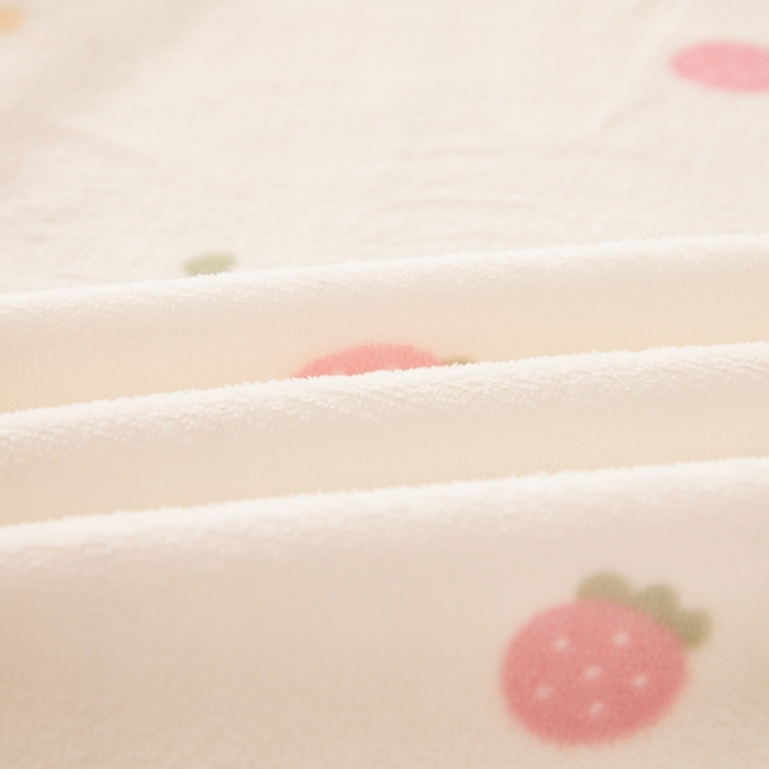 91家纺网 家纺一手货源 找家纺 翎盈家纺 2025新款牛奶绒深睡枕专用枕套面包记忆枕枕头套 草莓萌宝