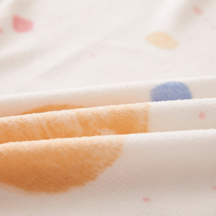 91家纺网 家纺一手货源 找家纺 翎盈家纺 2025新款牛奶绒深睡枕专用枕套面包记忆枕枕头套 炫彩爱心