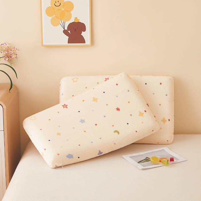 91家纺网 家纺一手货源 找家纺 翎盈家纺 2025新款牛奶绒深睡枕专用枕套面包记忆枕枕头套 童话星空