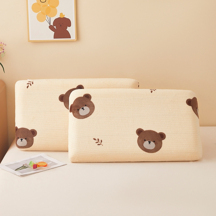 91家纺网 家纺一手货源 找家纺 翎盈家纺 2025新款牛奶绒深睡枕专用枕套面包记忆枕枕头套 开心小熊