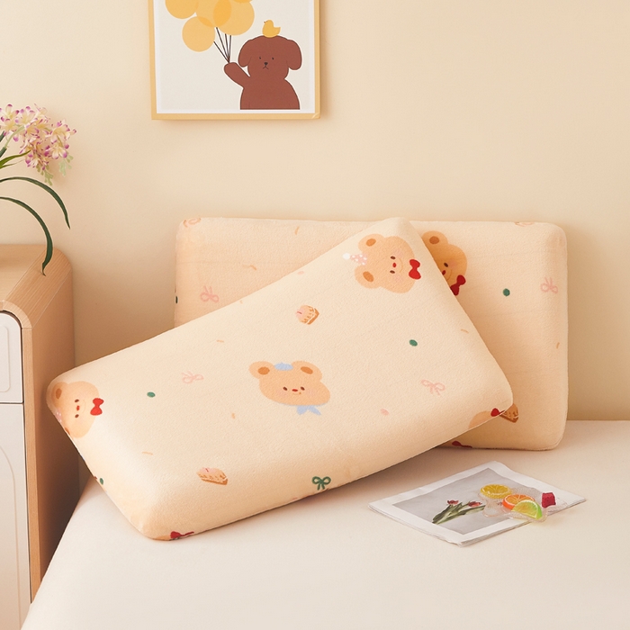 91家纺网 家纺一手货源 找家纺 翎盈家纺 2025新款牛奶绒深睡枕专用枕套面包记忆枕枕头套 黄油小熊