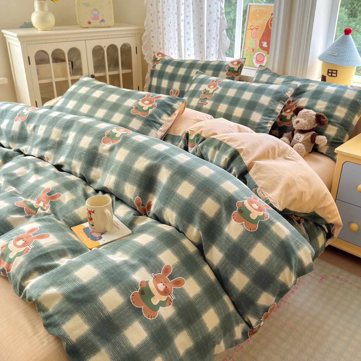 91家纺网 家纺一手货源 找家纺 清雅福 2026春夏新品全棉13070萌趣系列四件套 俏皮兔-绿格