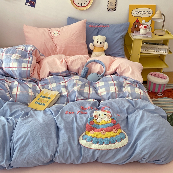 91家纺网 家纺一手货源 找家纺 彩韵家纺 2025新款水洗棉毛巾绣可爱猫咪系列 蛋糕凯蒂