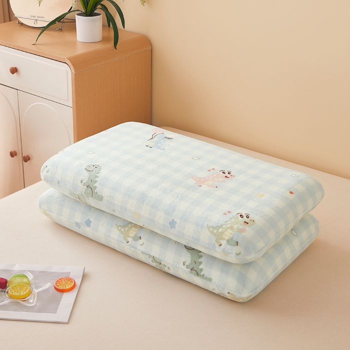 91家纺网 家纺一手货源 找家纺 翎盈家纺 2025新款牛奶绒深睡枕专用枕套面包记忆枕枕头套 恐龙乐园