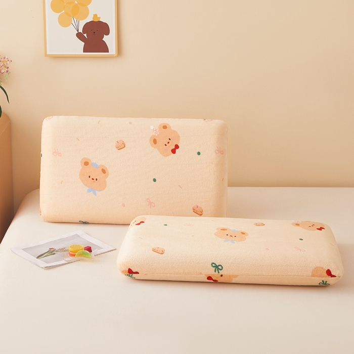 91家纺网 家纺一手货源 找家纺 翎盈家纺 2025新款牛奶绒深睡枕专用枕套面包记忆枕枕头套 黄油小熊