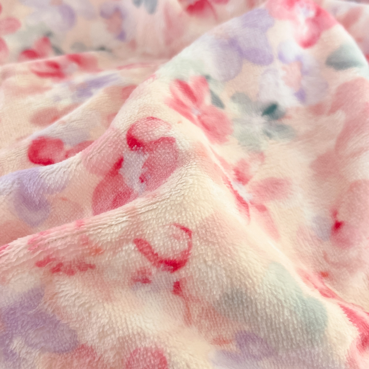 91家纺网 家纺一手货源 找家纺 梦洋家纺 2025新款软fufu加厚保暖可爱系牛奶绒宿舍床套件系列 玫瑰粉黛