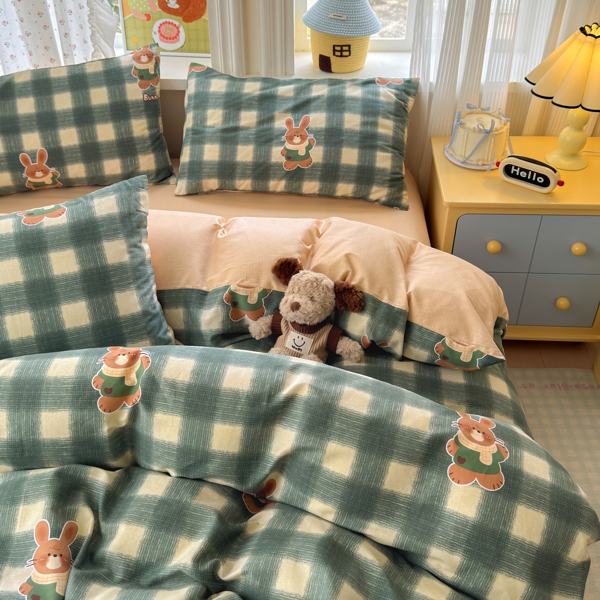 91家纺网 家纺一手货源 找家纺 清雅福 2026春夏新品全棉13070萌趣系列四件套 俏皮兔-绿格