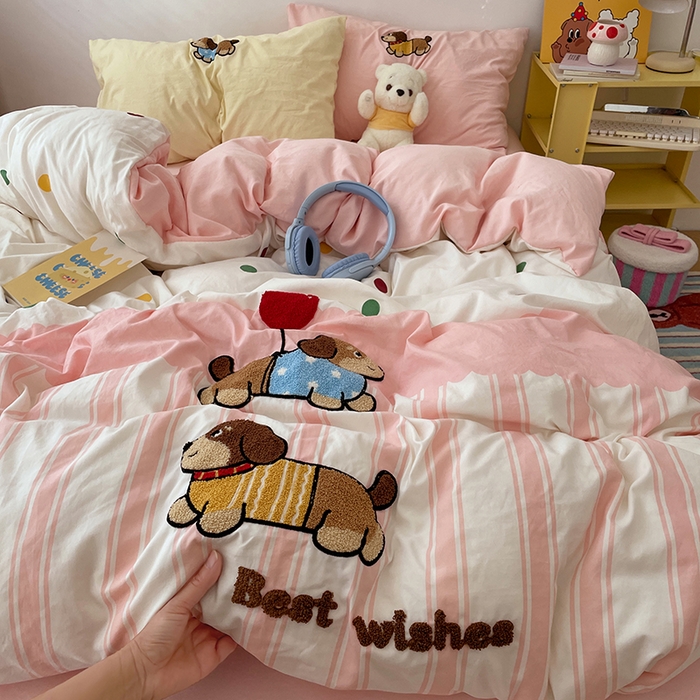 91家纺网 家纺一手货源 找家纺 彩韵家纺 2025新款水洗棉毛巾绣可爱猫咪系列 可爱腊肠狗