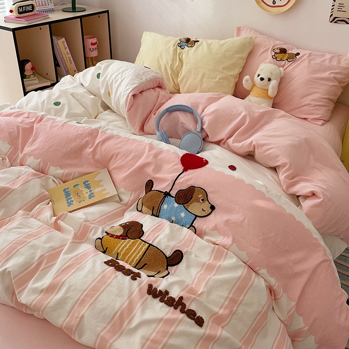 91家纺网 家纺一手货源 找家纺 彩韵家纺 2025新款水洗棉毛巾绣可爱猫咪系列 可爱腊肠狗