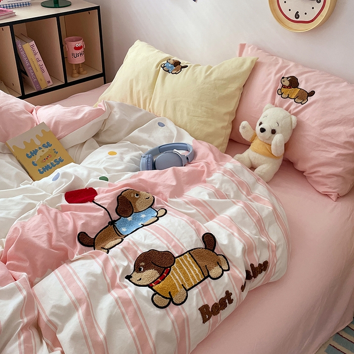 91家纺网 家纺一手货源 找家纺 彩韵家纺 2025新款水洗棉毛巾绣可爱猫咪系列 可爱腊肠狗