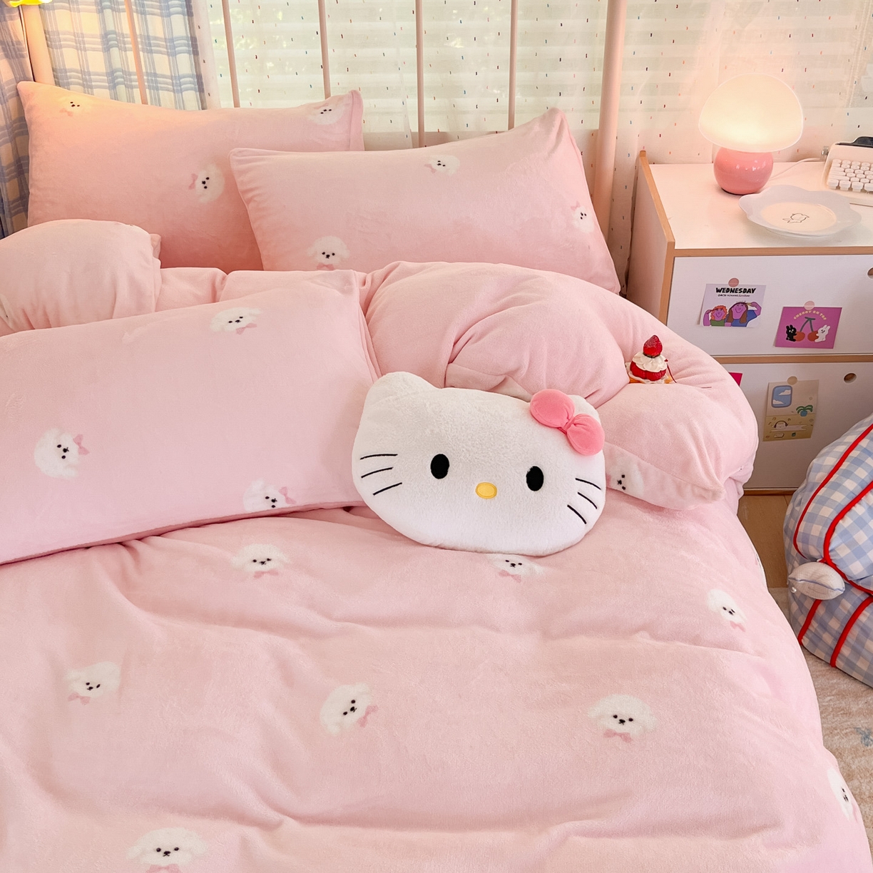 91家纺网 家纺一手货源 找家纺 梦洋家纺 2025新款软fufu加厚保暖可爱系牛奶绒宿舍床套件系列 绒绒小狗-粉