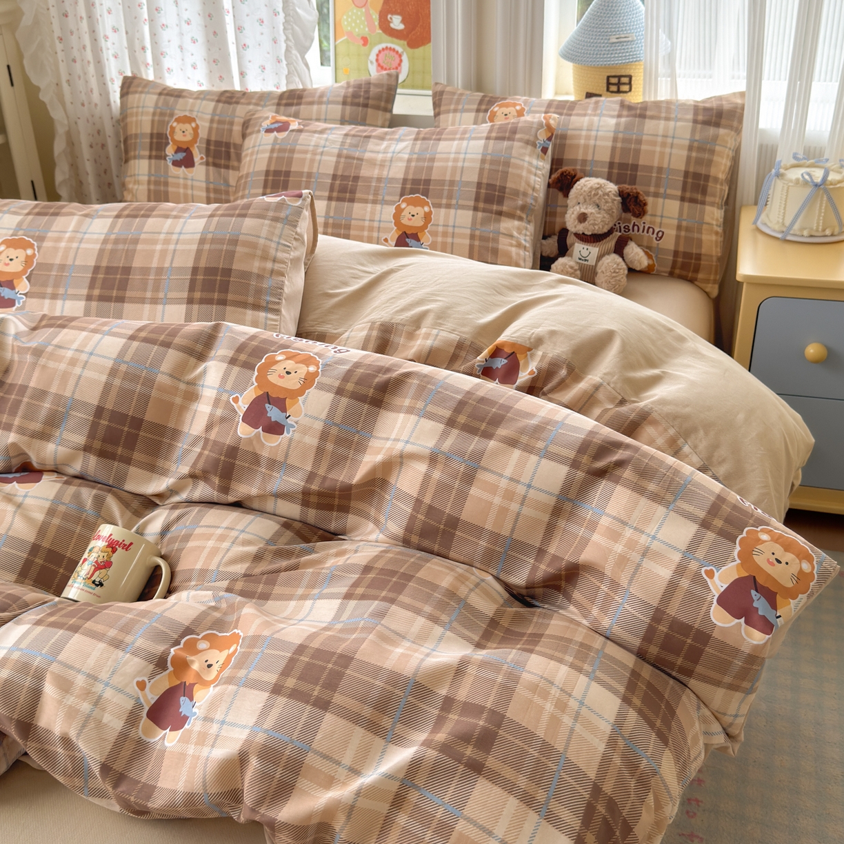 91家纺网 家纺一手货源 找家纺 清雅福 2026春夏新品全棉13070萌趣系列四件套 森林日记-咖格