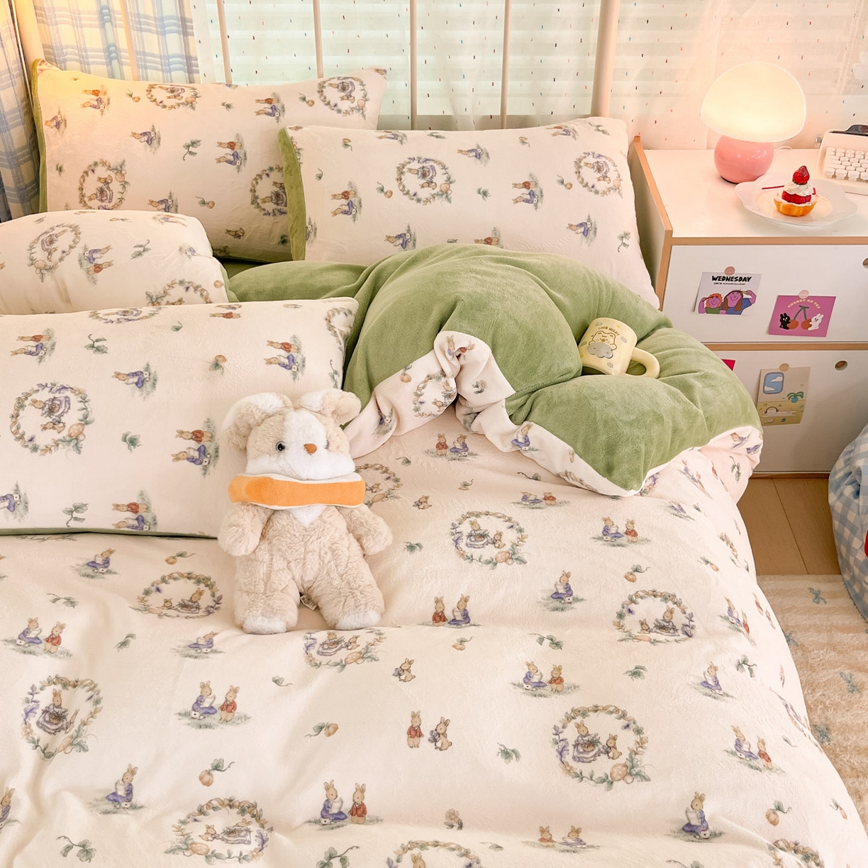 91家纺网 家纺一手货源 找家纺 梦洋家纺 2025新款软fufu加厚保暖可爱系牛奶绒宿舍床套件系列 小兔幻境