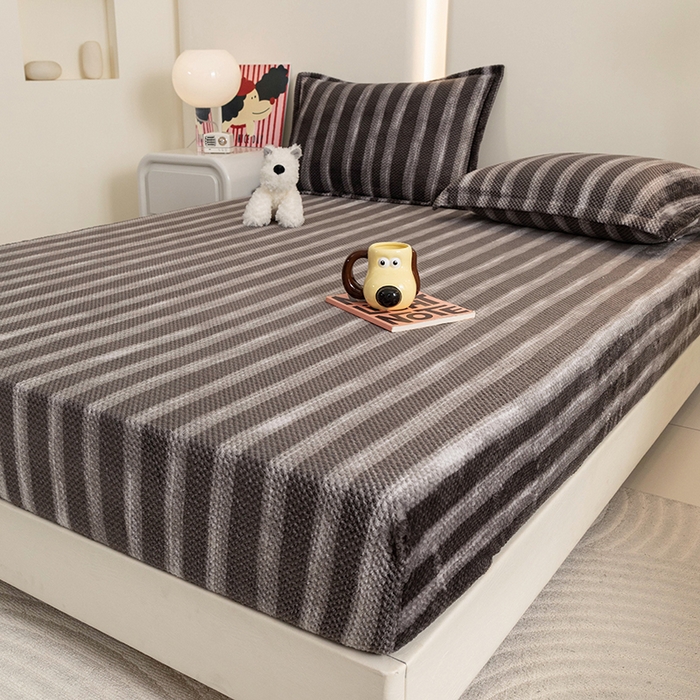 91家纺网 家纺一手货源 找家纺 倾慕家纺 2026新款立体菠萝格印花保暖床笠 个性灰