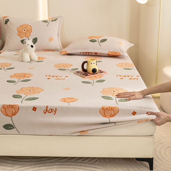 91家纺网 家纺一手货源 找家纺 倾慕家纺 2026新款立体菠萝格印花保暖床笠 黄小花