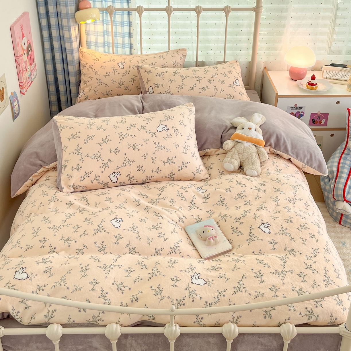 91家纺网 家纺一手货源 找家纺 梦洋家纺 2025新款软fufu加厚保暖可爱系牛奶绒宿舍床套件系列 枝枝兔