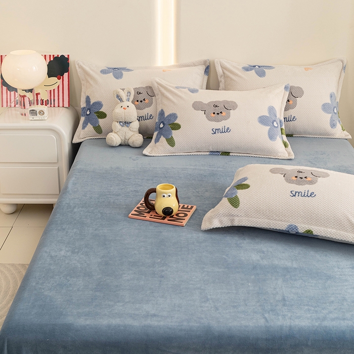 91家纺网 家纺一手货源 找家纺 倾慕家纺 2026新款立体菠萝格印花保暖单被套 考拉狗