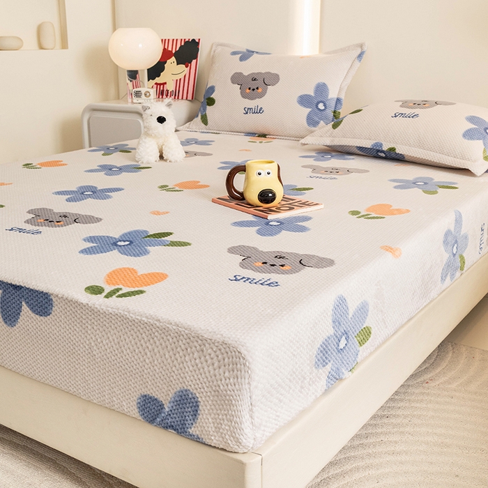 91家纺网 家纺一手货源 找家纺 倾慕家纺 2026新款立体菠萝格印花保暖床笠 考拉狗