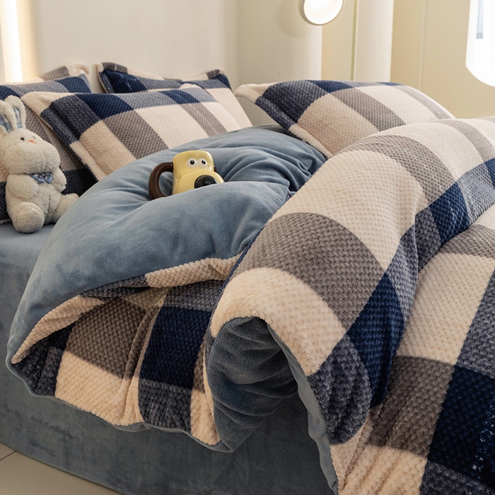 91家纺网 家纺一手货源 找家纺 倾慕家纺 2026新款立体菠萝格印花保暖单被套 罗马格