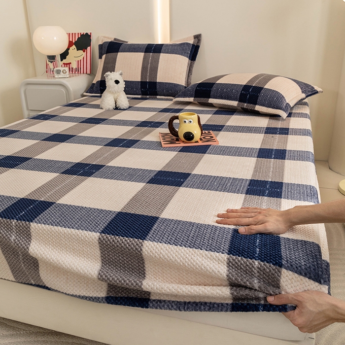 91家纺网 家纺一手货源 找家纺 倾慕家纺 2026新款立体菠萝格印花保暖床笠 罗马格