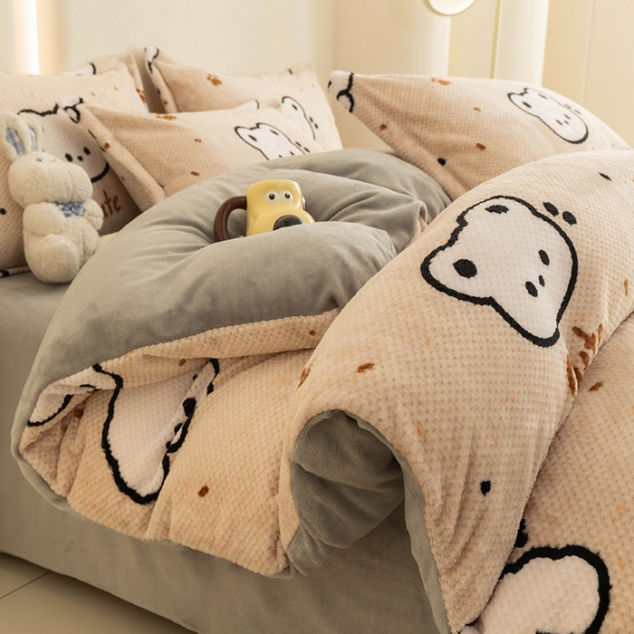 91家纺网 家纺一手货源 找家纺 倾慕家纺 2026新款立体菠萝格印花保暖单被套 米粒乐园