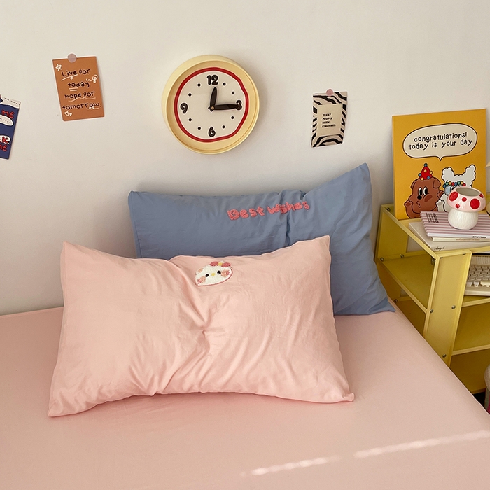 91家纺网 家纺一手货源 找家纺 卡迪熊家纺 2025新款水洗棉毛巾绣可爱猫咪系列 蛋糕凯蒂