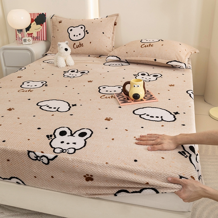 91家纺网 家纺一手货源 找家纺 倾慕家纺 2026新款立体菠萝格印花保暖床笠 米粒乐园