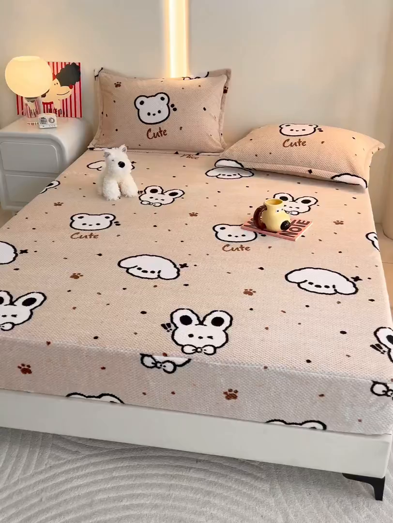 91家纺网 家纺一手货源 找家纺 倾慕家纺 2026新款立体菠萝格印花保暖床笠 米粒乐园