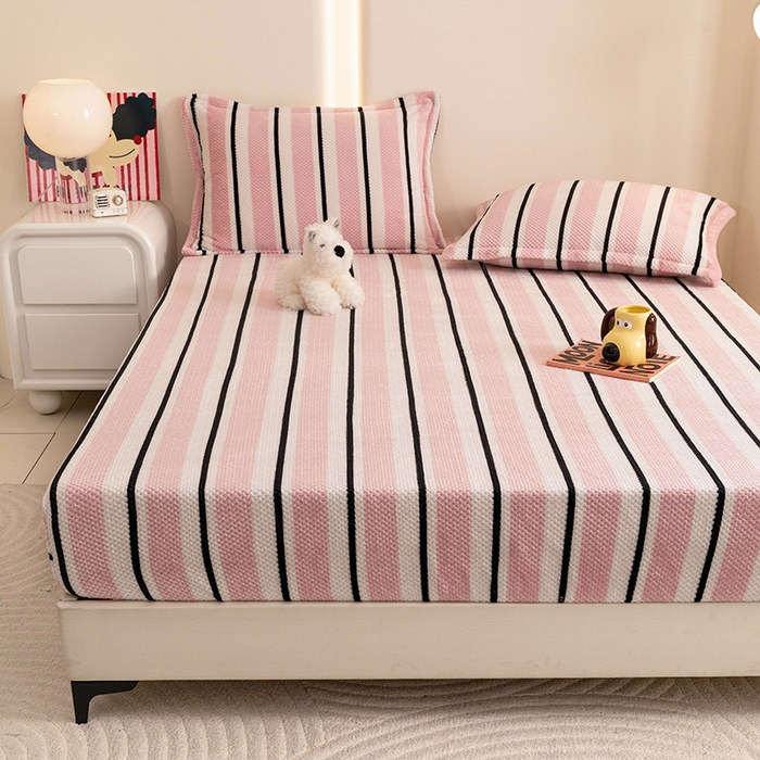 91家纺网 家纺一手货源 找家纺 倾慕家纺 2026新款立体菠萝格印花保暖床笠 挪威粉