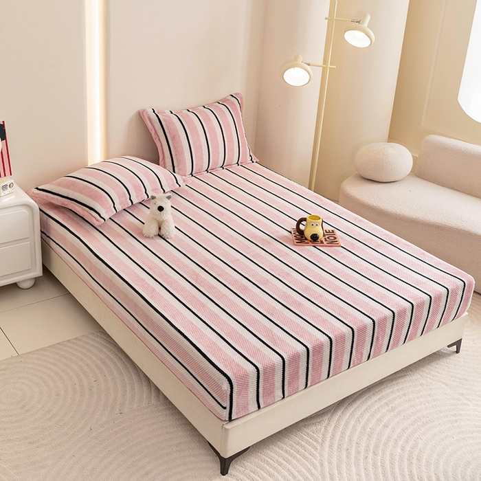 91家纺网 家纺一手货源 找家纺 倾慕家纺 2026新款立体菠萝格印花保暖床笠 挪威粉