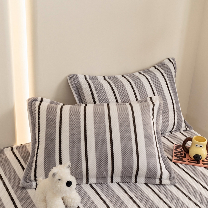 91家纺网 家纺一手货源 找家纺 倾慕家纺 2026新款立体菠萝格印花保暖床笠 挪威灰