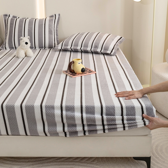 91家纺网 家纺一手货源 找家纺 倾慕家纺 2026新款立体菠萝格印花保暖床笠 挪威灰