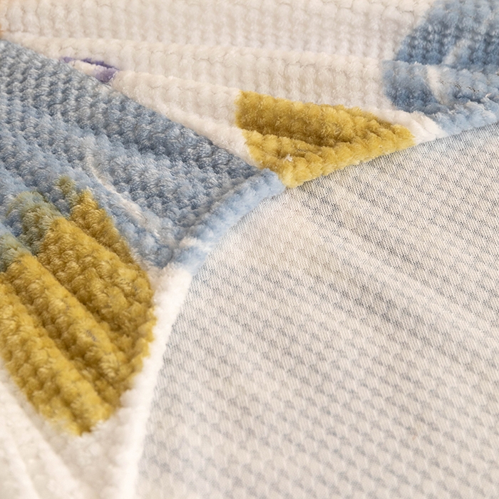 91家纺网 家纺一手货源 找家纺 倾慕家纺 2026新款立体菠萝格印花保暖床笠 七彩小兔