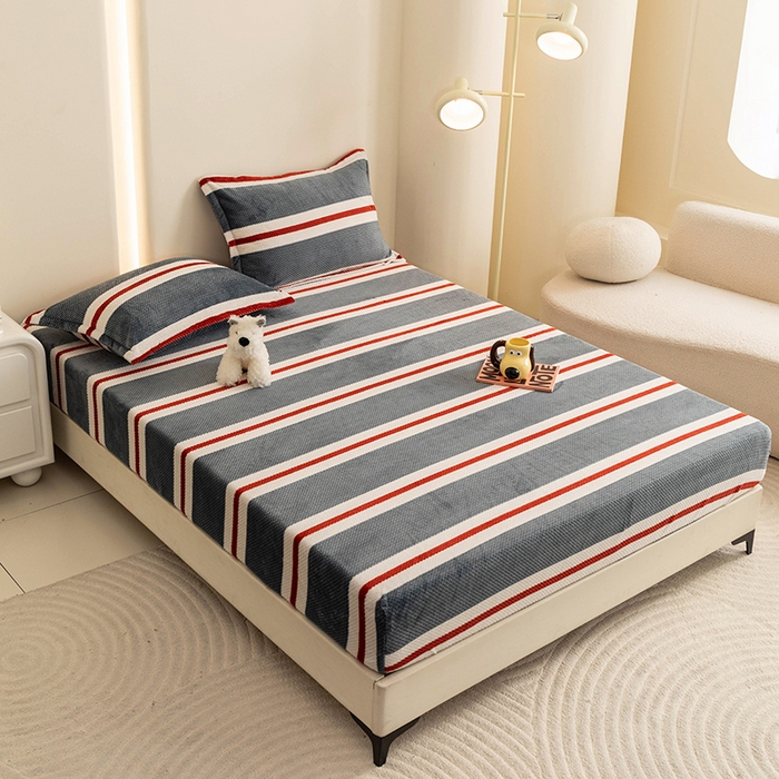 91家纺网 家纺一手货源 找家纺 倾慕家纺 2026新款立体菠萝格印花保暖床笠 英伦横条