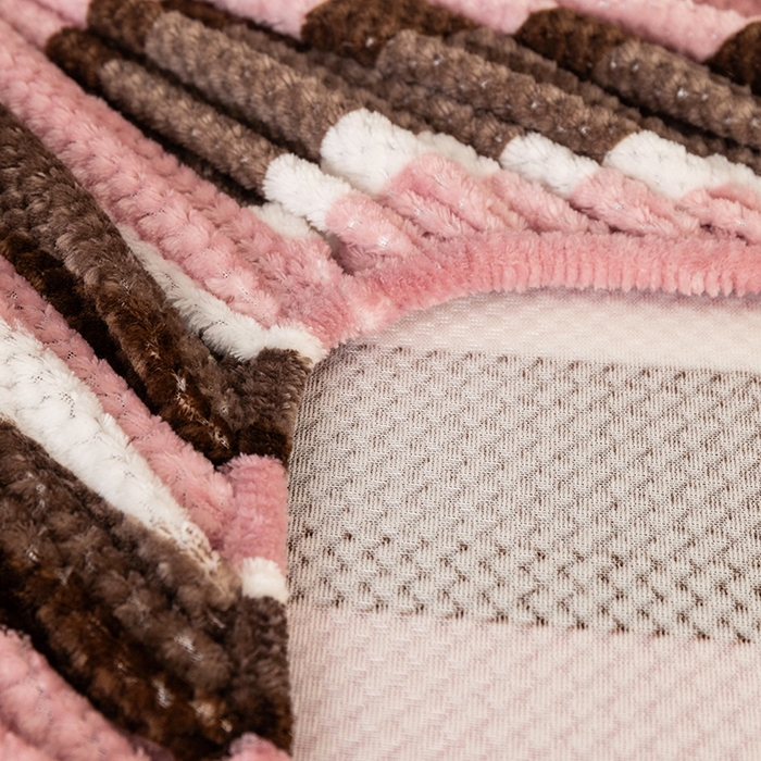 91家纺网 家纺一手货源 找家纺 倾慕家纺 2026新款立体菠萝格印花保暖床笠 自由粉