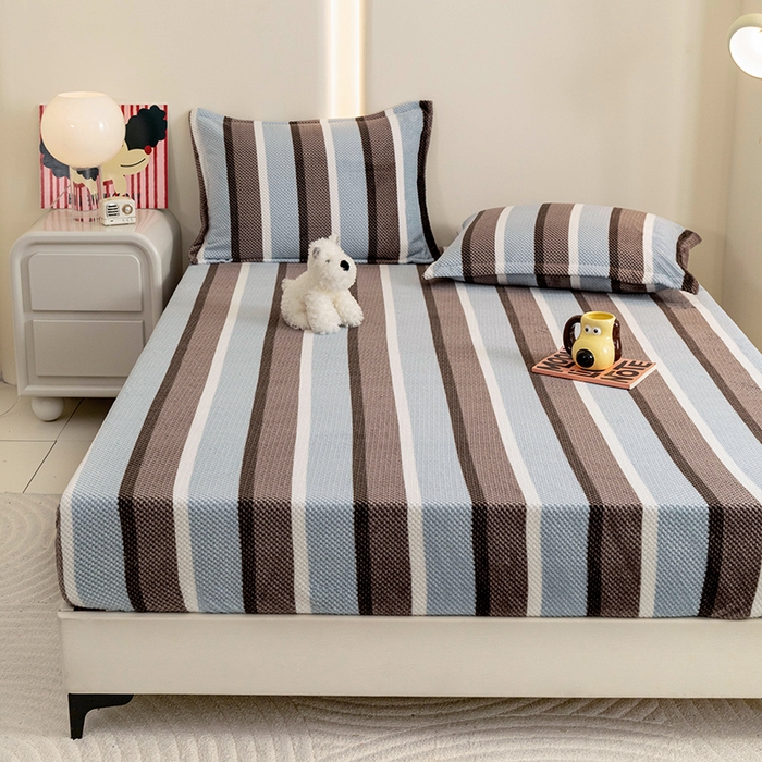 91家纺网 家纺一手货源 找家纺 倾慕家纺 2026新款立体菠萝格印花保暖床笠 自由蓝