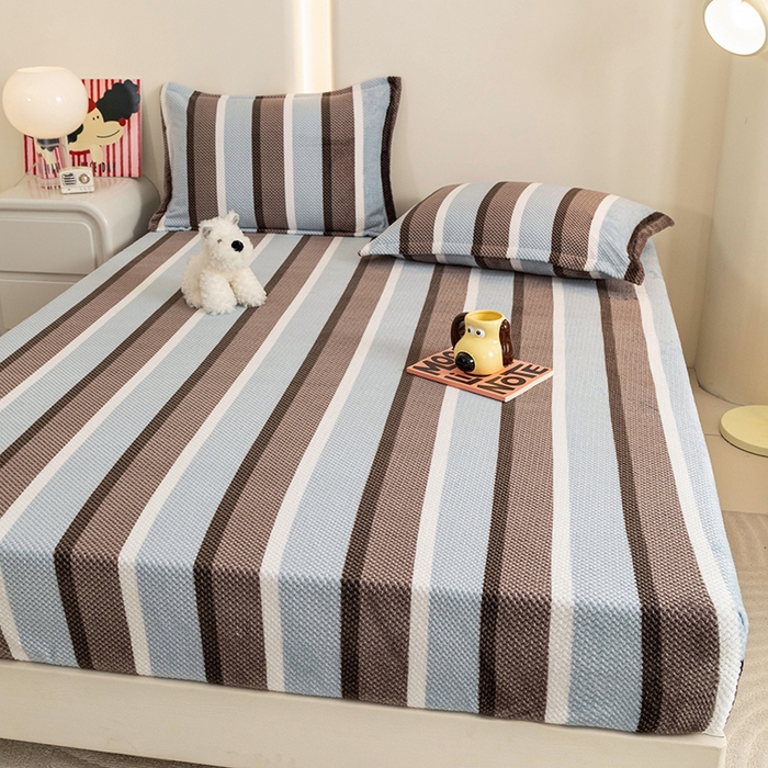 91家纺网 家纺一手货源 找家纺 倾慕家纺 2026新款立体菠萝格印花保暖床笠 自由蓝