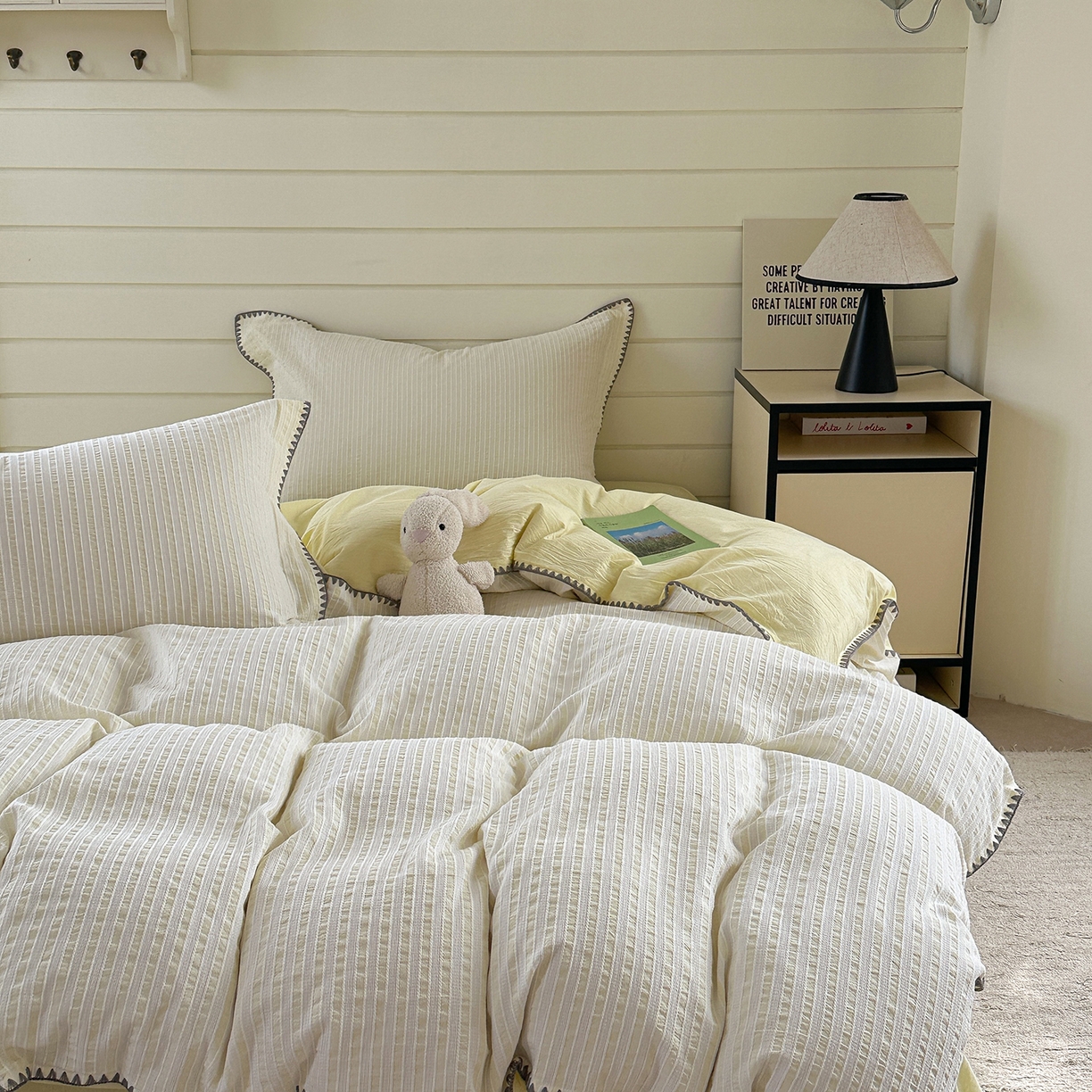 91家纺网 家纺一手货源 找家纺 琳可家居 2025新款色织全棉四件套-条纹系列 条纹-嫩杏黄