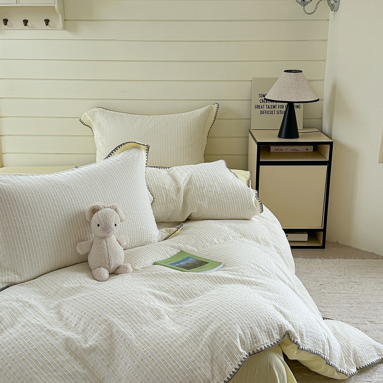 91家纺网 家纺一手货源 找家纺 琳可家居 2025新款色织全棉四件套-条纹系列 条纹-嫩杏黄