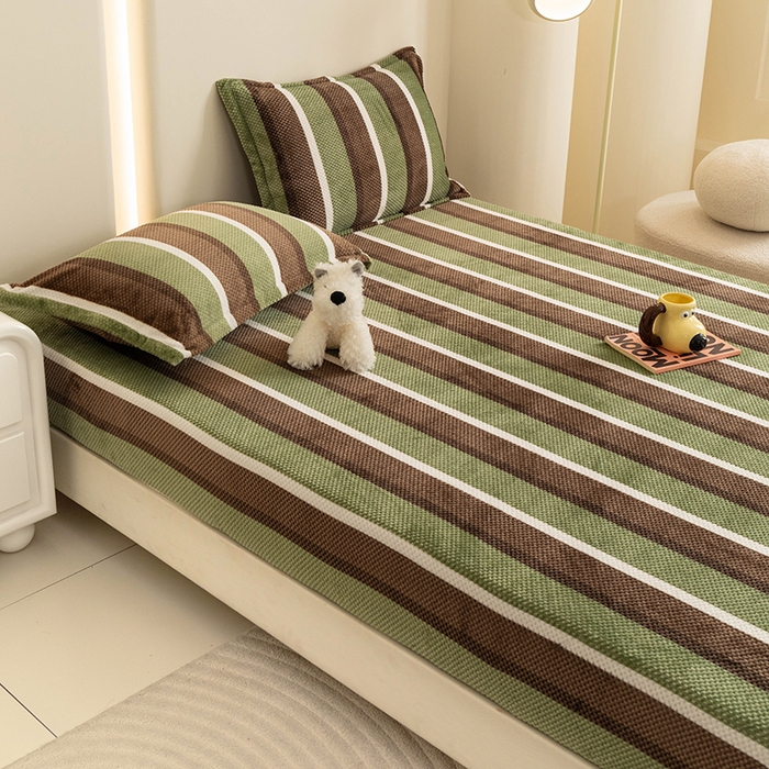 91家纺网 家纺一手货源 找家纺 倾慕家纺 2026新款立体菠萝格印花保暖床笠 自由绿