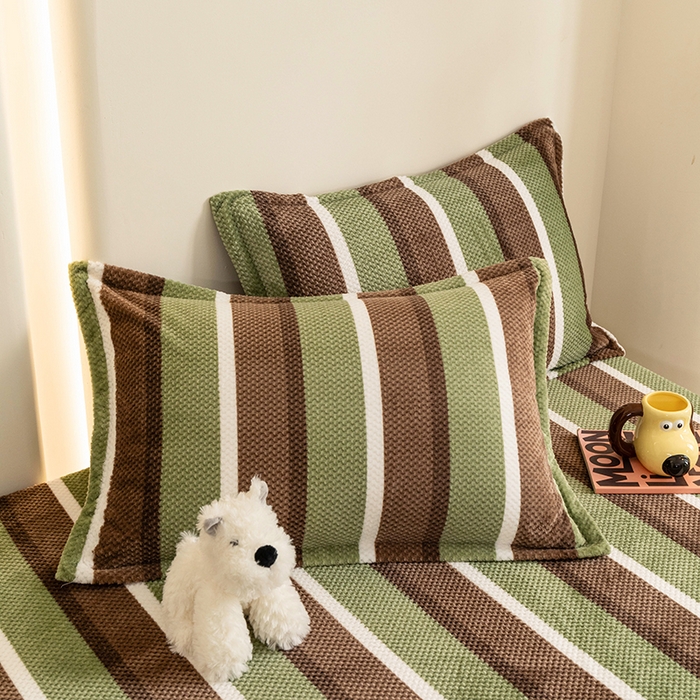 91家纺网 家纺一手货源 找家纺 倾慕家纺 2026新款立体菠萝格印花保暖床笠 自由绿