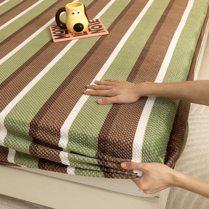 91家纺网 家纺一手货源 找家纺 倾慕家纺 2026新款立体菠萝格印花保暖床笠 自由绿